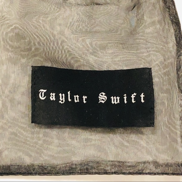 Taylor Swift Original Rep Patches with Bag - Picture 6 of 7